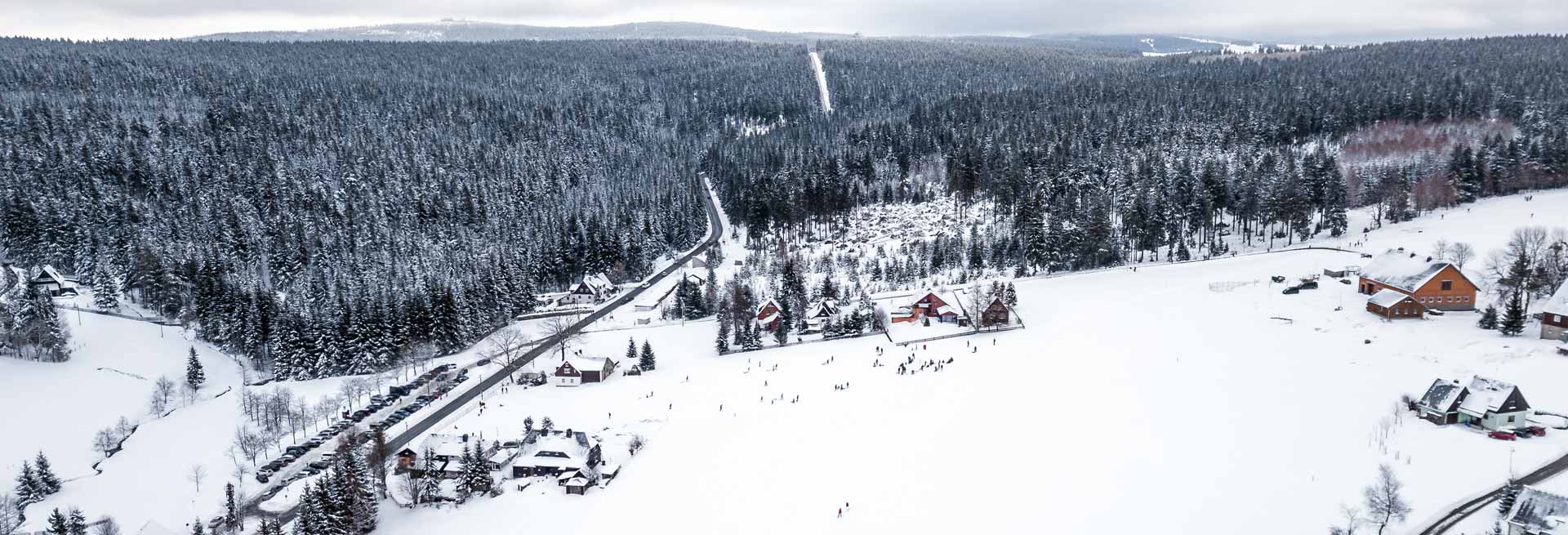 Winterlandschaft und Loipen in Tellerhäuser